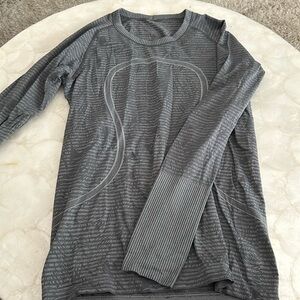Lululemon Women’s Swiftly Tech Long-Sleeve Shirt
